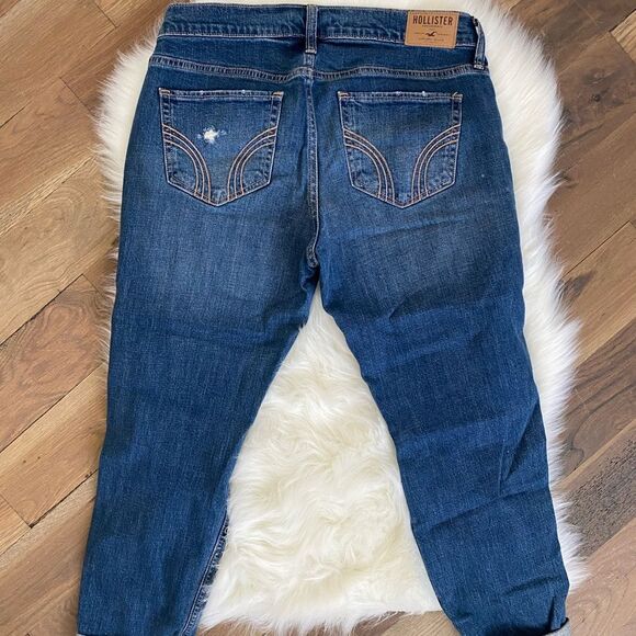 Hollister Boyfriend Distressed Ultra Low Rise Blue Jeans Size 5 /27 - Picture 5 of 6